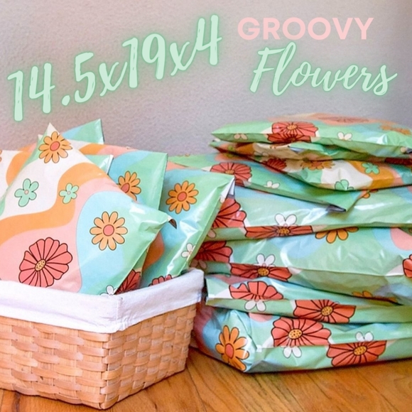 Other - 14.5x19x4 Groovy Flowers
